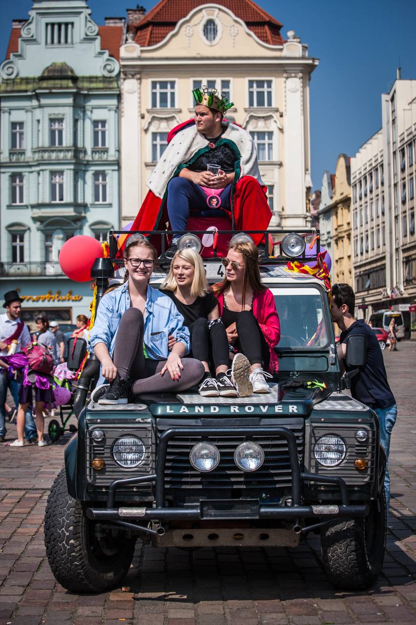Plzeňský Majáles: Za slunného počasí diváky bavili Mig 21, Tomáš Klus, Marek Ztracený nebo Lenny