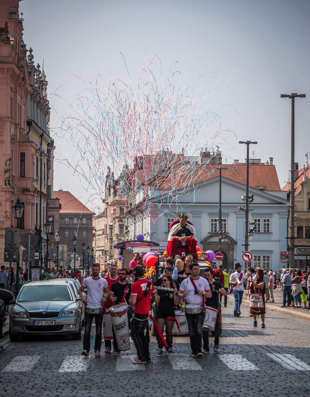 Plzeňský Majáles: Za slunného počasí diváky bavili Mig 21, Tomáš Klus, Marek Ztracený nebo Lenny