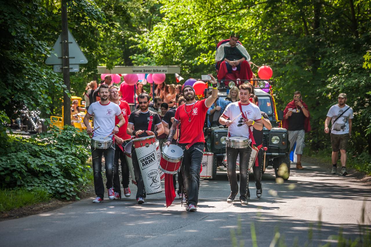 Plzeňský Majáles: Za slunného počasí diváky bavili Mig 21, Tomáš Klus, Marek Ztracený nebo Lenny