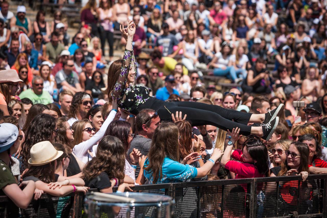 Plzeňský Majáles: Za slunného počasí diváky bavili Mig 21, Tomáš Klus, Marek Ztracený nebo Lenny