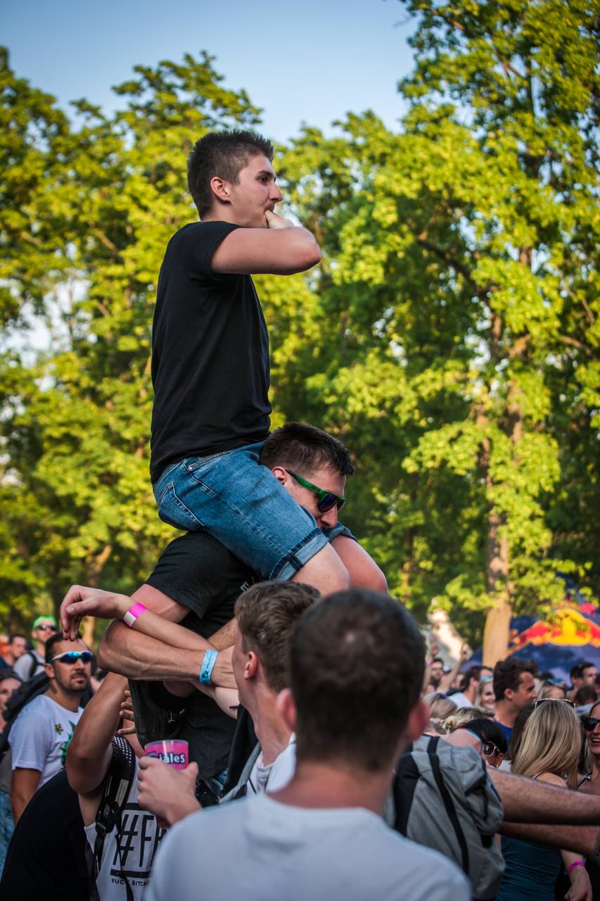 Plzeňský Majáles: Za slunného počasí diváky bavili Mig 21, Tomáš Klus, Marek Ztracený nebo Lenny
