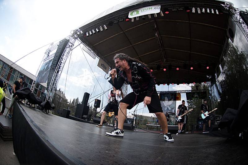 Miss Agro potěšila příznivce krásných slečen, ale i dobré hudby. Hráli Mig 21 nebo Pipes and Pints