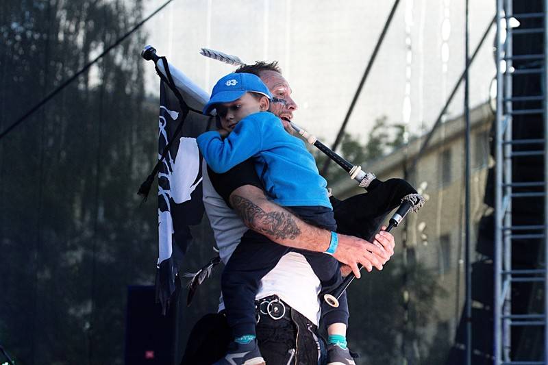 Miss Agro potěšila příznivce krásných slečen, ale i dobré hudby. Hráli Mig 21 nebo Pipes and Pints