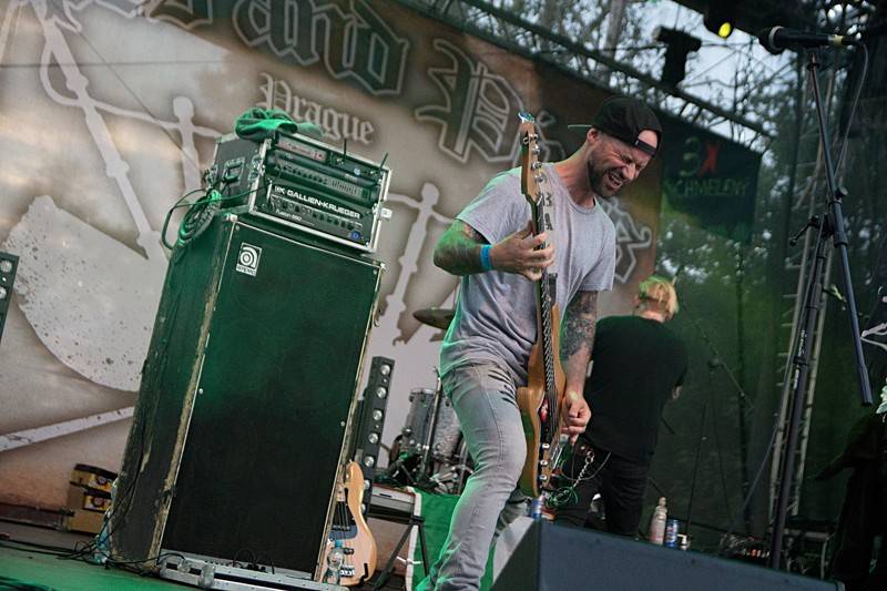 Miss Agro potěšila příznivce krásných slečen, ale i dobré hudby. Hráli Mig 21 nebo Pipes and Pints