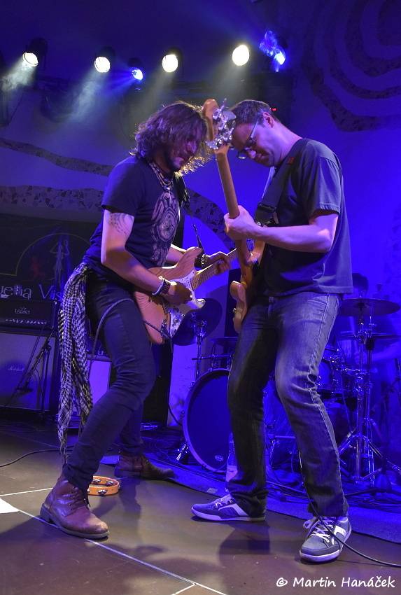 Ill Fish a Jouly rozpoutali v plzeňské Buena Vistě rockové peklo