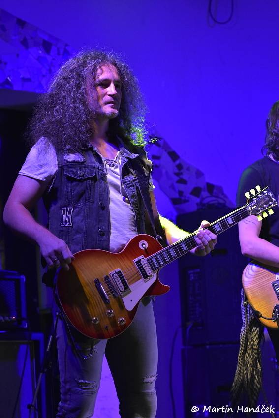 Ill Fish a Jouly rozpoutali v plzeňské Buena Vistě rockové peklo