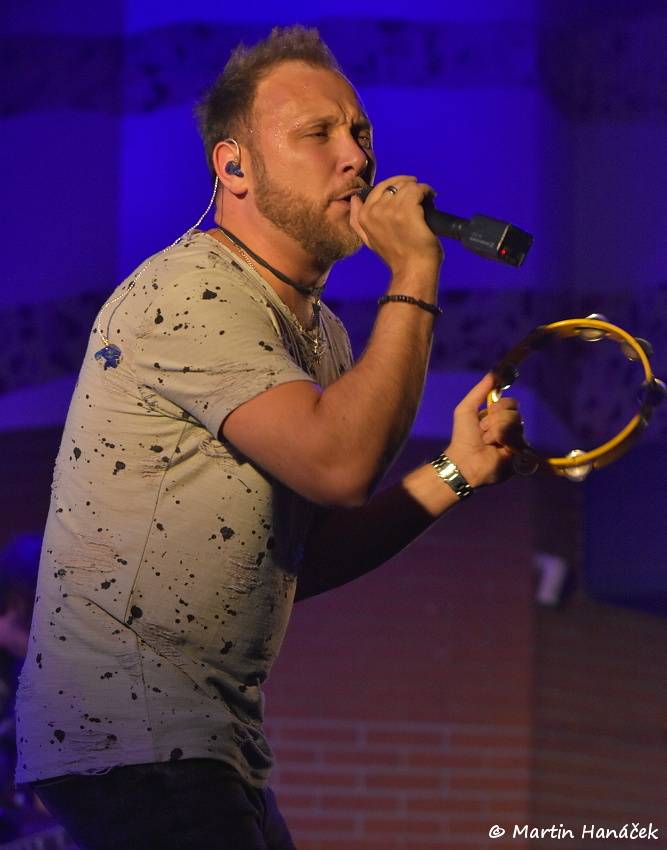 Ill Fish a Jouly rozpoutali v plzeňské Buena Vistě rockové peklo