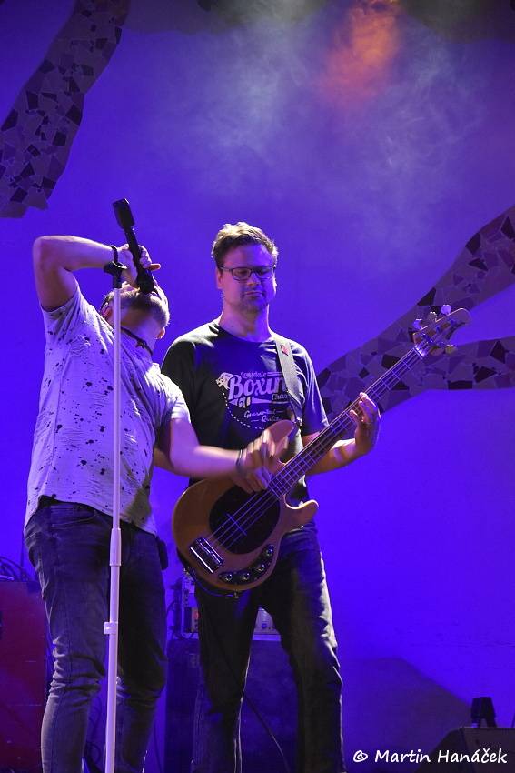 Ill Fish a Jouly rozpoutali v plzeňské Buena Vistě rockové peklo