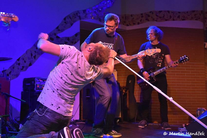 Ill Fish a Jouly rozpoutali v plzeňské Buena Vistě rockové peklo