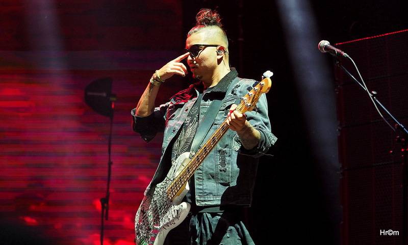 Marpo a TroubleGang pokořili O2 arenu. Fanoušci před koncertem pochodovali Prahou