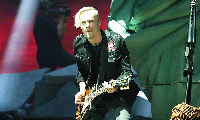 Marpo a TroubleGang pokořili O2 arenu. Fanoušci před koncertem pochodovali Prahou