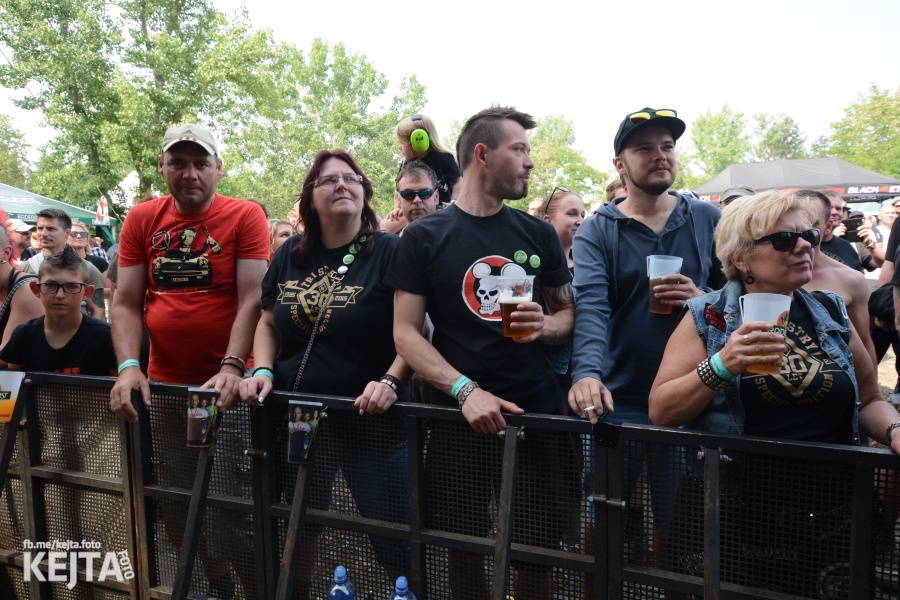 Tři sestry završili na Braníku oslavy Kristových let, hráli i De Bill Heads nebo Doctor P.P.