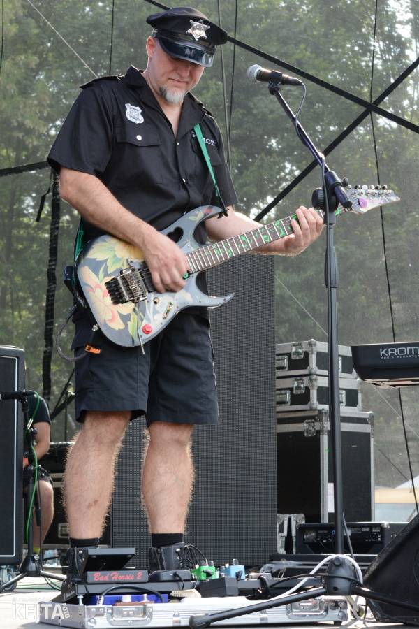 Tři sestry završili na Braníku oslavy Kristových let, hráli i De Bill Heads nebo Doctor P.P.