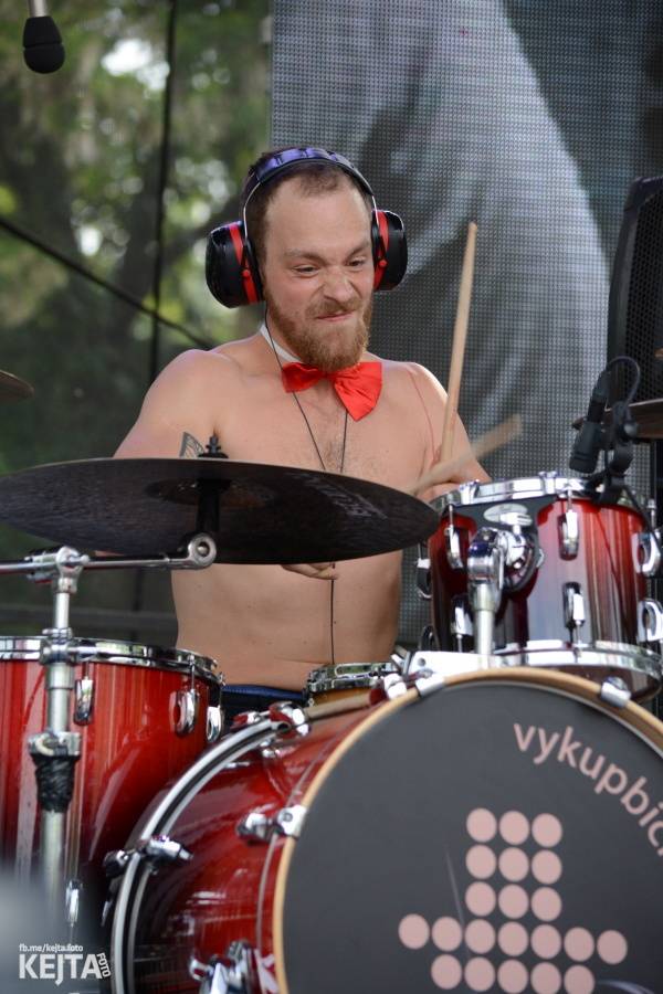 Tři sestry završili na Braníku oslavy Kristových let, hráli i De Bill Heads nebo Doctor P.P.