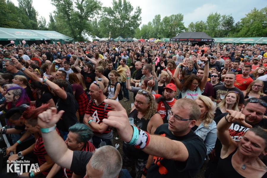 Tři sestry završili na Braníku oslavy Kristových let, hráli i De Bill Heads nebo Doctor P.P.