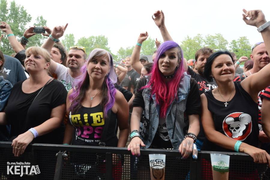 Tři sestry završili na Braníku oslavy Kristových let, hráli i De Bill Heads nebo Doctor P.P.