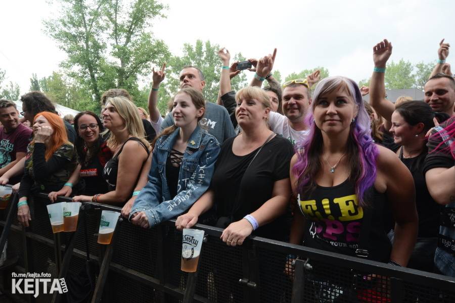 Tři sestry završili na Braníku oslavy Kristových let, hráli i De Bill Heads nebo Doctor P.P.