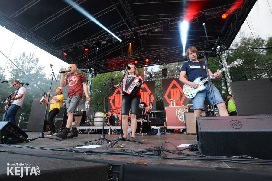 Tři sestry završili na Braníku oslavy Kristových let, hráli i De Bill Heads nebo Doctor P.P.