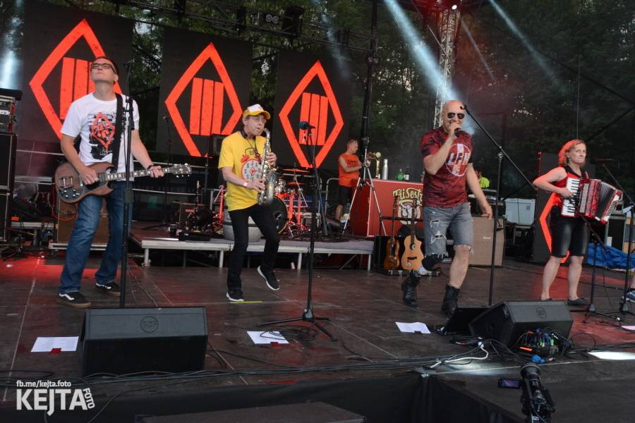 Tři sestry završili na Braníku oslavy Kristových let, hráli i De Bill Heads nebo Doctor P.P.