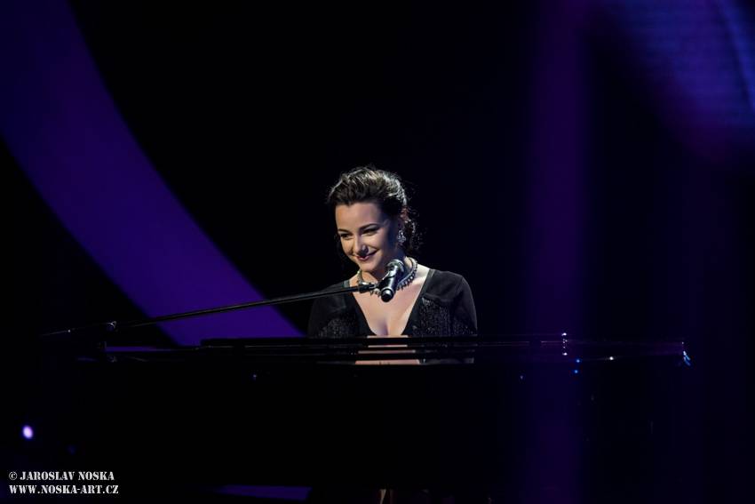 SuperStar 2018: Druhý finálový večer se stal osudným pro Bryana Gandolu a Adélu Kvitovou, zazpívala i Ewa Farna