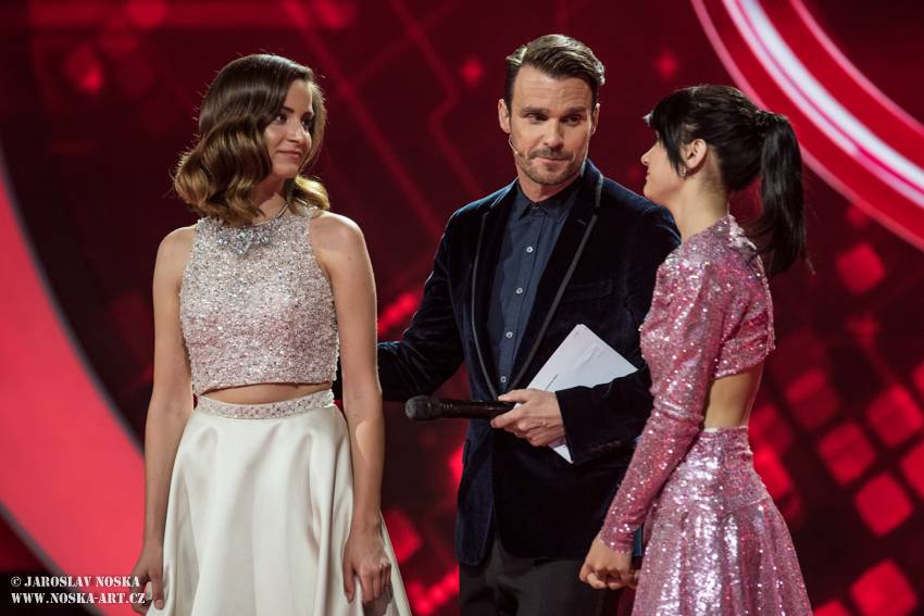 SuperStar 2018: Druhý finálový večer se stal osudným pro Bryana Gandolu a Adélu Kvitovou, zazpívala i Ewa Farna