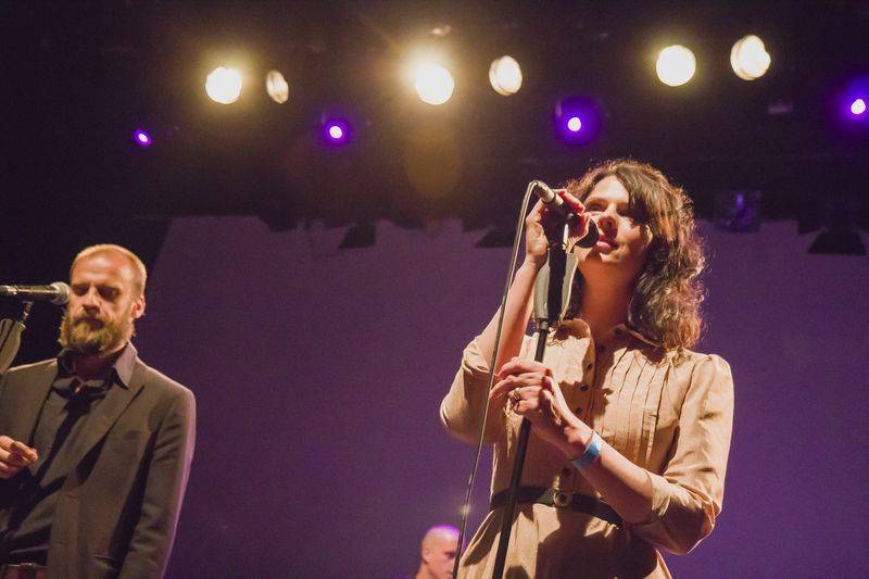 Jan P. Muchow & The Antagonists zahráli Lucky Boy a další filmové skladby v Divadle Archa