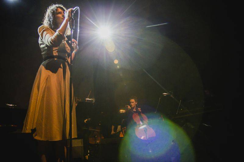 Jan P. Muchow & The Antagonists zahráli Lucky Boy a další filmové skladby v Divadle Archa