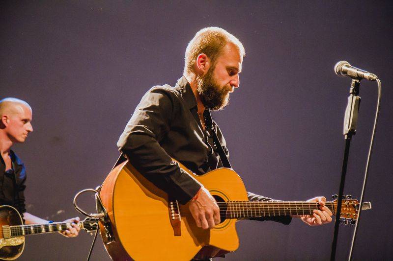 Jan P. Muchow & The Antagonists zahráli Lucky Boy a další filmové skladby v Divadle Archa