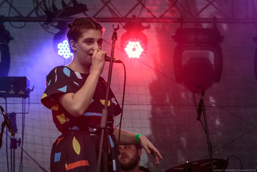 Monkey Business oslavili plnoletost ve Žlutých lázních. Tvrdili, že jsou jen boží onuce