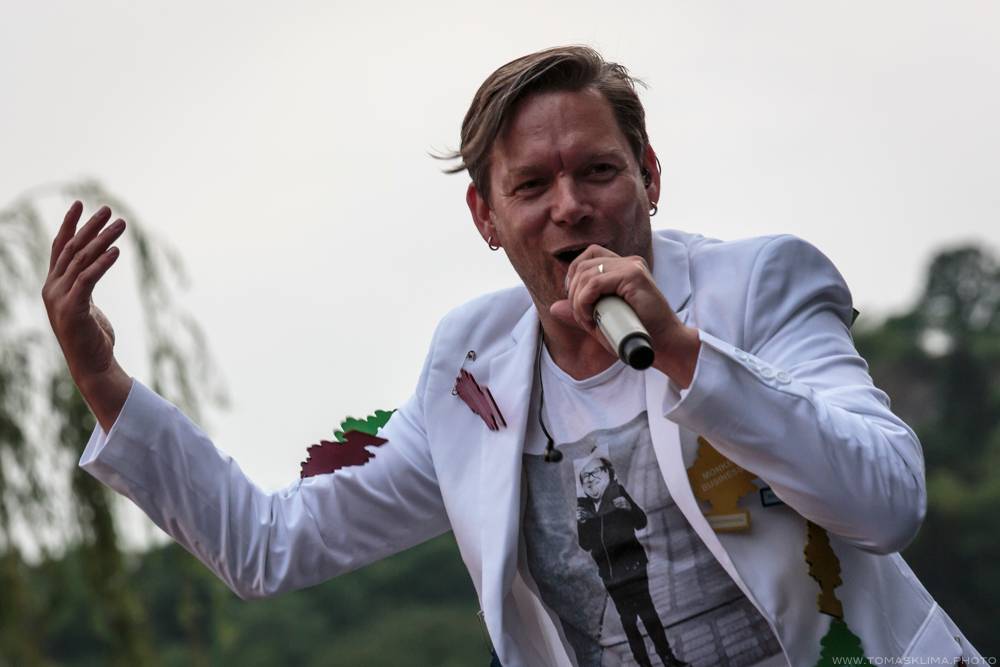 Monkey Business oslavili plnoletost ve Žlutých lázních. Tvrdili, že jsou jen boží onuce