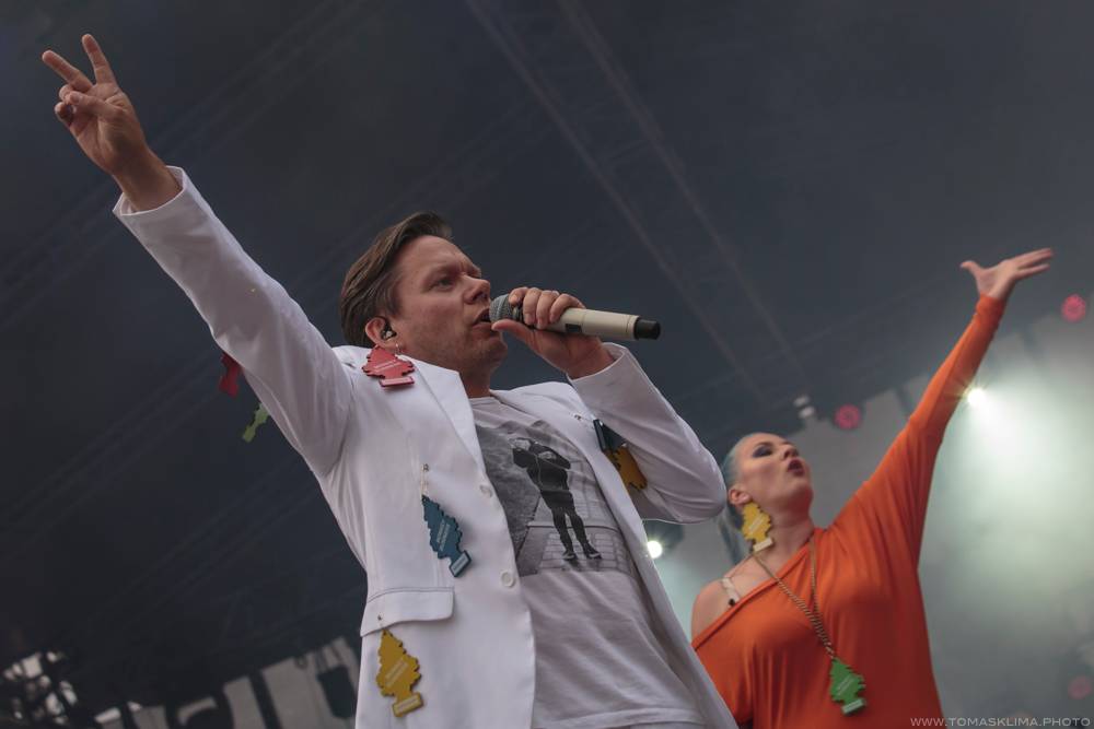 Monkey Business oslavili plnoletost ve Žlutých lázních. Tvrdili, že jsou jen boží onuce