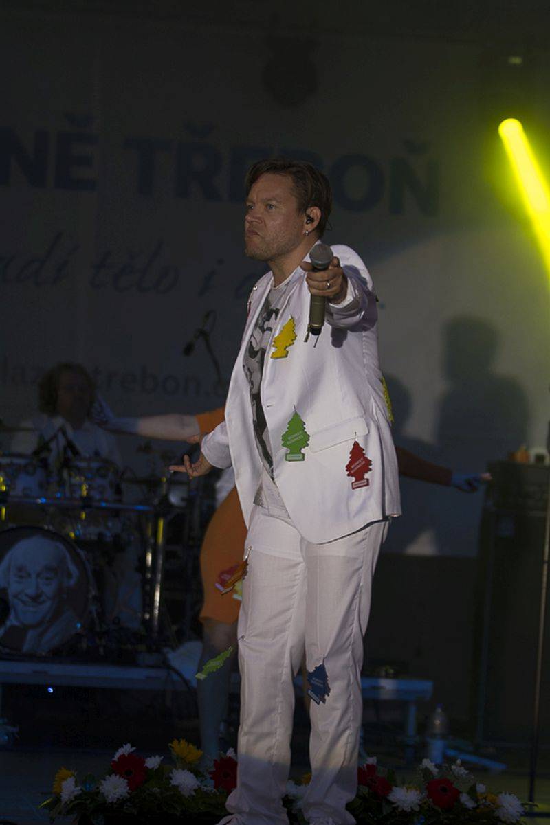 Aneta Langerová a Monkey Business zahájili lázeňskou sezónu v Třeboni