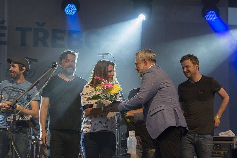 Aneta Langerová a Monkey Business zahájili lázeňskou sezónu v Třeboni