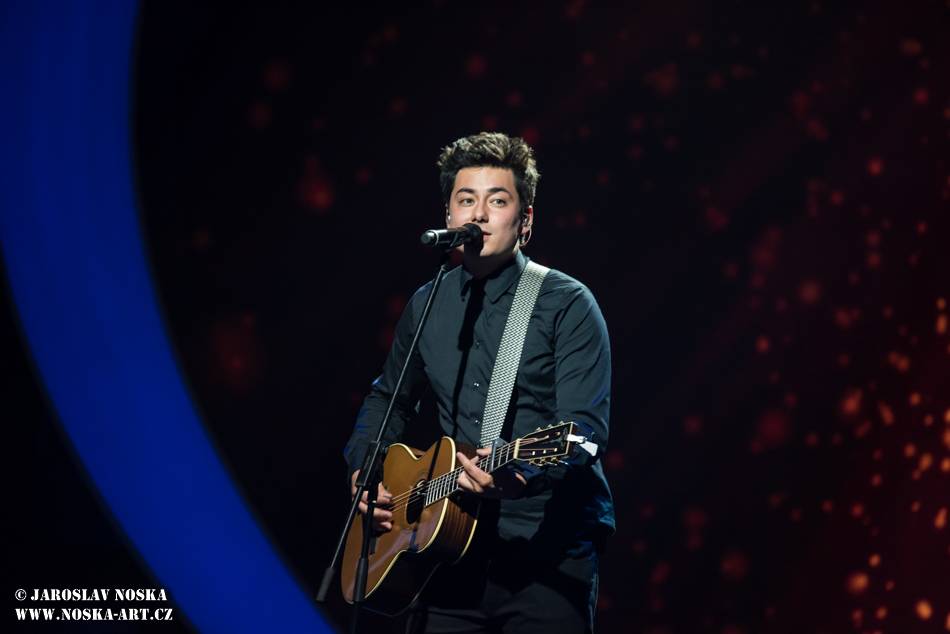 Po třetím finálovém večeru SuperStar opouští Aneta Horňáková, Petr Borkovec dostal druhou šanci