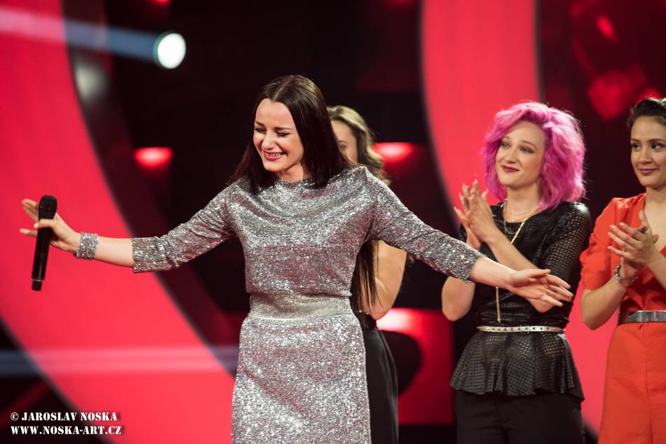 Po třetím finálovém večeru SuperStar opouští Aneta Horňáková, Petr Borkovec dostal druhou šanci