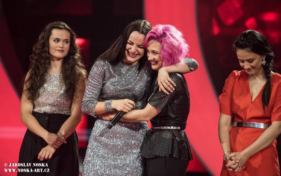 Po třetím finálovém večeru SuperStar opouští Aneta Horňáková, Petr Borkovec dostal druhou šanci