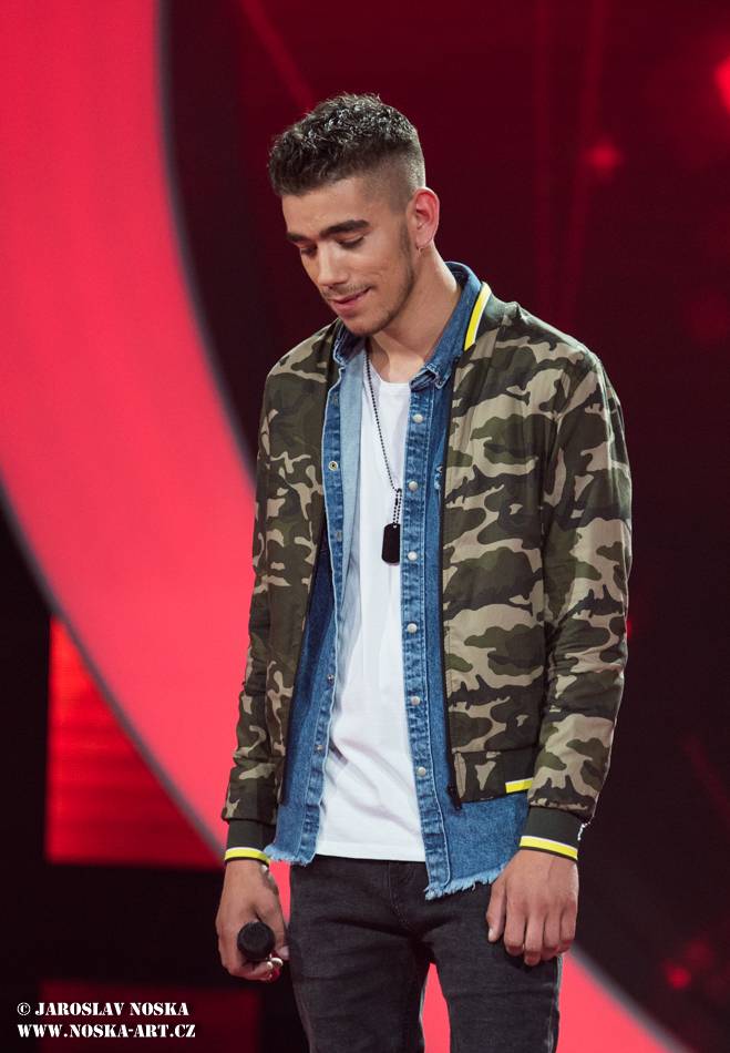 Po třetím finálovém večeru SuperStar opouští Aneta Horňáková, Petr Borkovec dostal druhou šanci