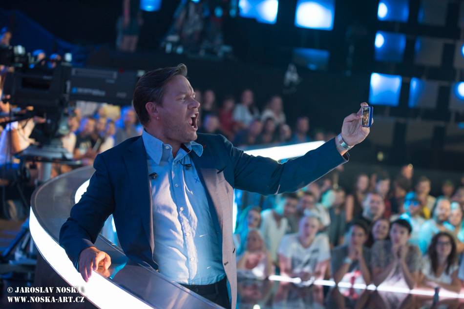 Po třetím finálovém večeru SuperStar opouští Aneta Horňáková, Petr Borkovec dostal druhou šanci