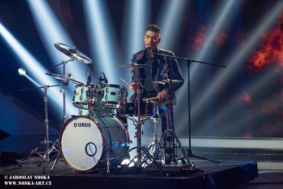 Po třetím finálovém večeru SuperStar opouští Aneta Horňáková, Petr Borkovec dostal druhou šanci