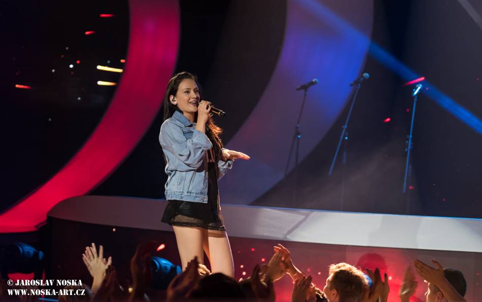 Po třetím finálovém večeru SuperStar opouští Aneta Horňáková, Petr Borkovec dostal druhou šanci