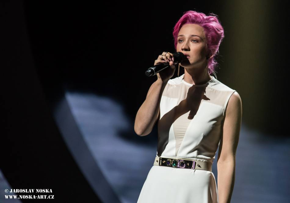 Po třetím finálovém večeru SuperStar opouští Aneta Horňáková, Petr Borkovec dostal druhou šanci