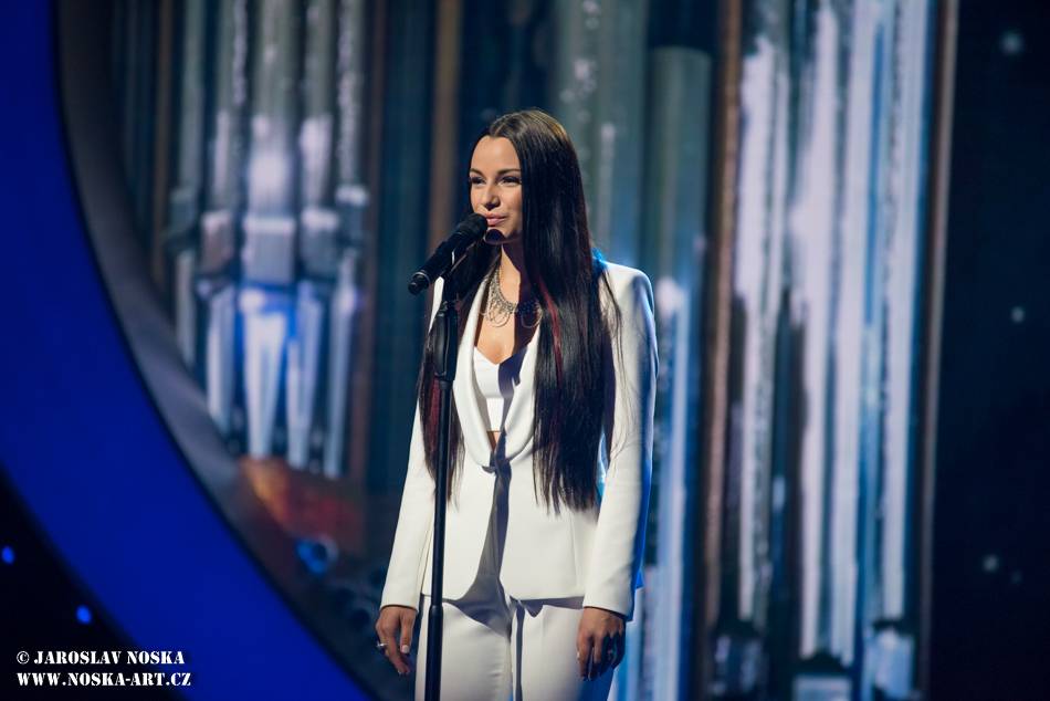 Po třetím finálovém večeru SuperStar opouští Aneta Horňáková, Petr Borkovec dostal druhou šanci