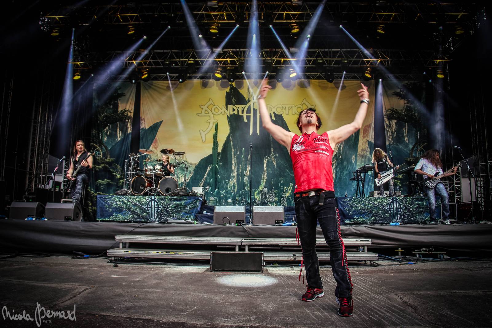 První den Metalfestu: Amfiteátrem v Plzni otřásli Nightwish či Sonata Arctica. Očekává se rekordní návštěva 