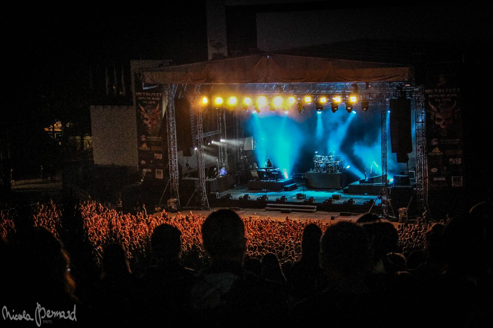 První den Metalfestu: Amfiteátrem v Plzni otřásli Nightwish či Sonata Arctica. Očekává se rekordní návštěva 