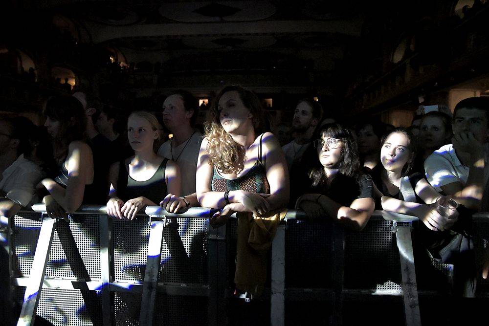 Ben Howard v Praze hned napoprvé vyprodal Lucernu