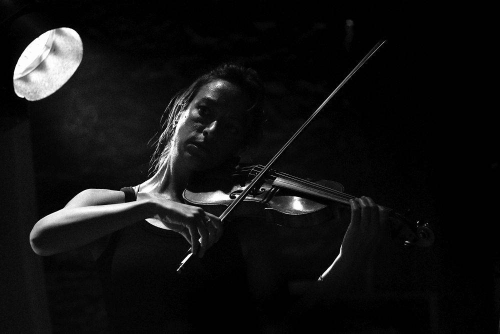 Ben Howard v Praze hned napoprvé vyprodal Lucernu