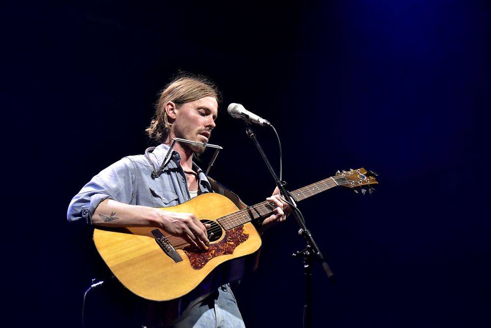 Ben Howard v Praze hned napoprvé vyprodal Lucernu