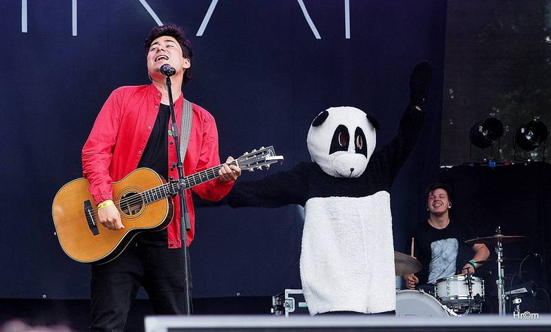 Rychtář fest: Mirai Navrátil plaval mezi diváky, Ivan Mládek připomněl nestárnoucí hity