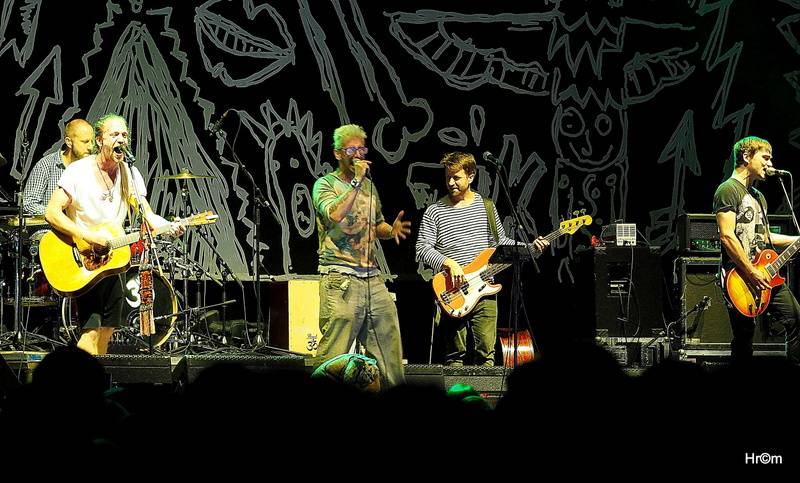 Rychtář fest: Mirai Navrátil plaval mezi diváky, Ivan Mládek připomněl nestárnoucí hity