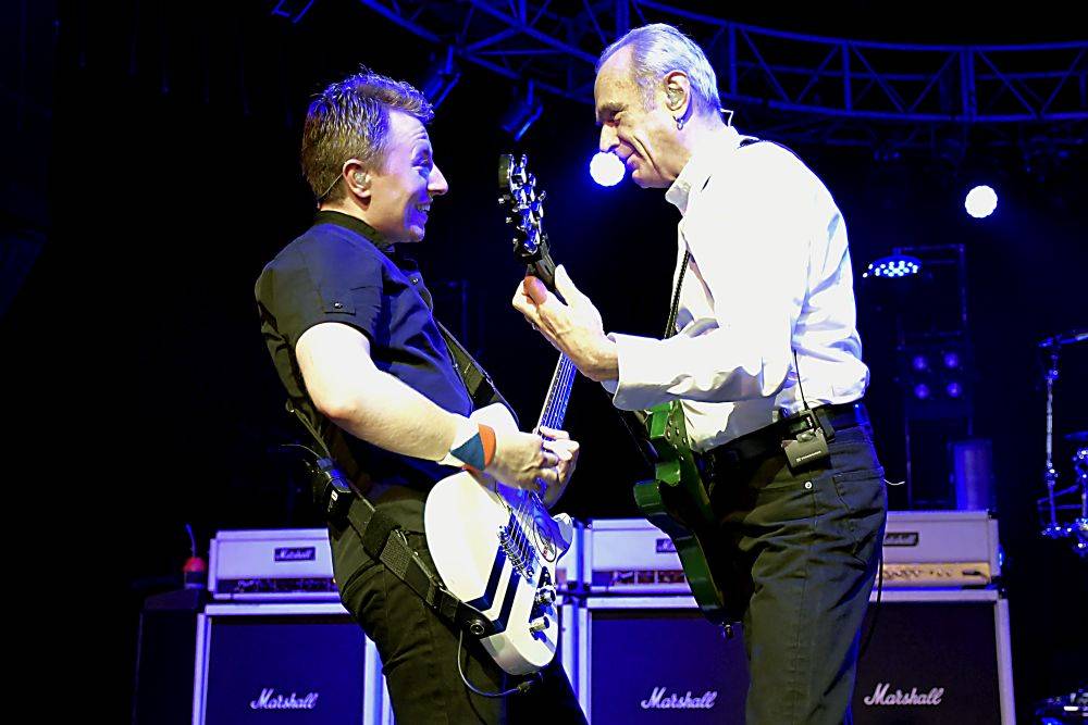 Status Quo roztančili brněnské Boby centrum legendárními hity